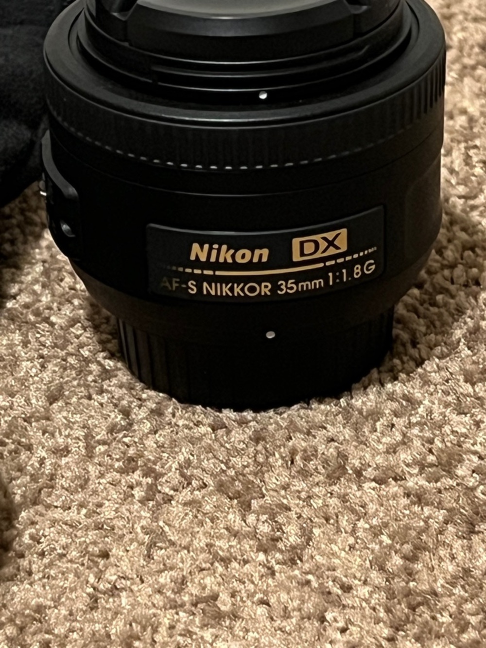 Nikon AF-S NIKKOR 35mm f/1.8G DX Lens - Black - Picture 4 of 5